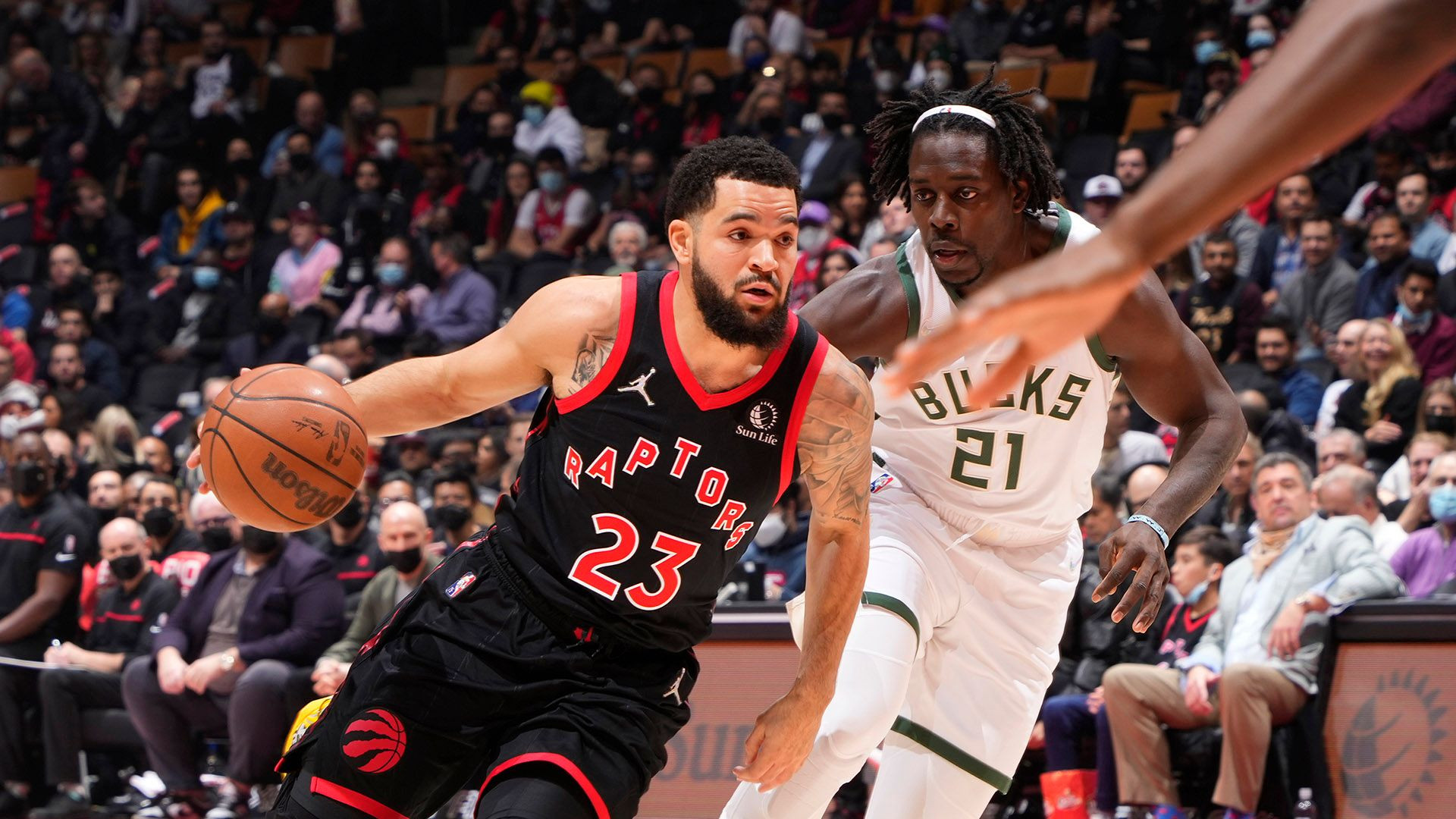 Bucks Takluk dari Raptors