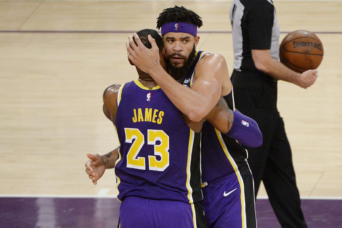 JaVale McGee Pilih Main Bareng LeBron Ketimbang Curry