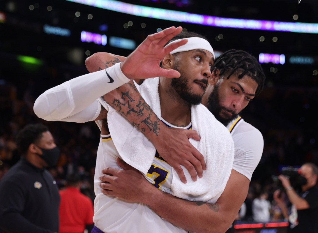 Carmelo Anthony Agresif, Lakers Petik Kemenangan Perdana Musim Ini