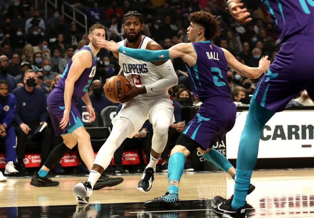 Clippers Taklukkan Hornets