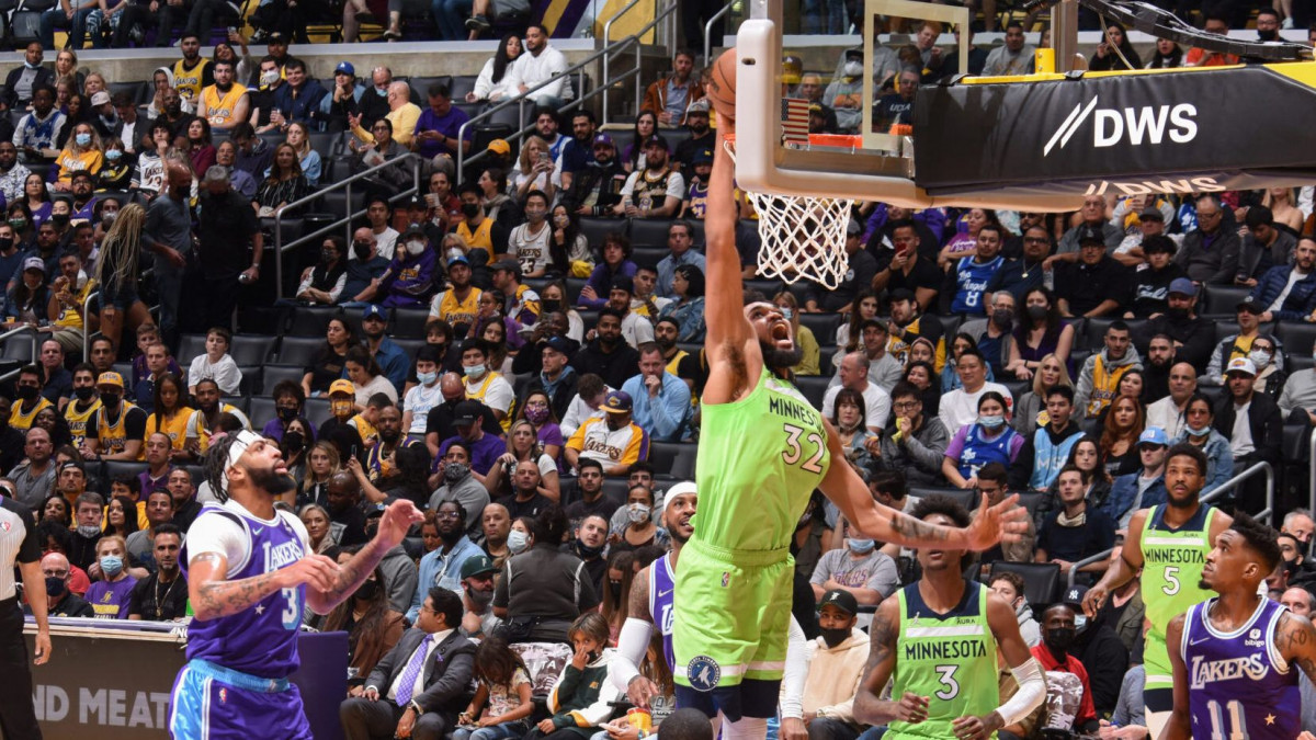Lakers Melempem di Babak Kedua, Timberwolves Akhiri Enam Kekalahan Beruntun