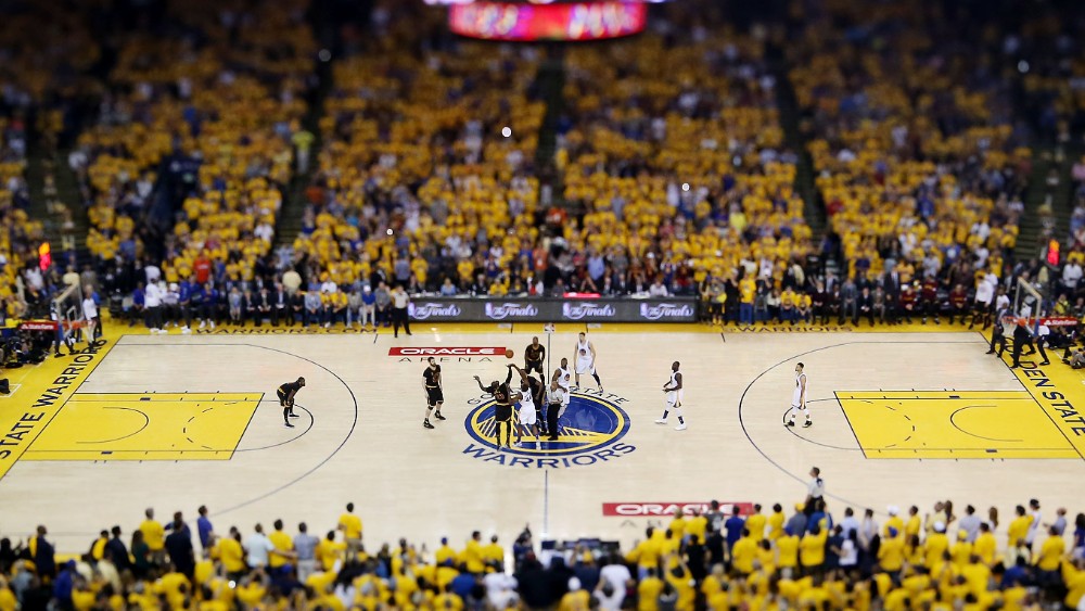 160619202258-nba-finals-cleveland-cavaliers-at-golden-state-warriors-nba-finals-cleveland-cavaliers-at-golden-state-warriors.1000x563