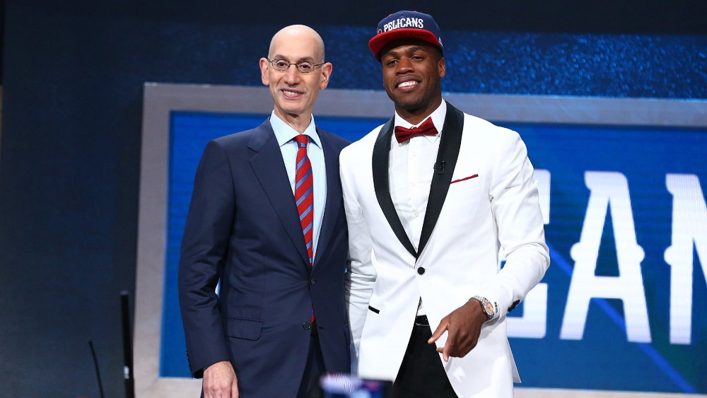 160623202848-buddy-hield-adam-silver-2016-nba-draft.1000x563