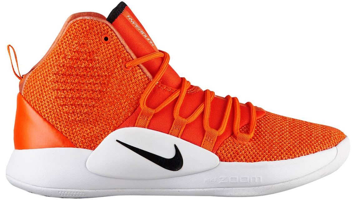 sepatu basket hyperdunk