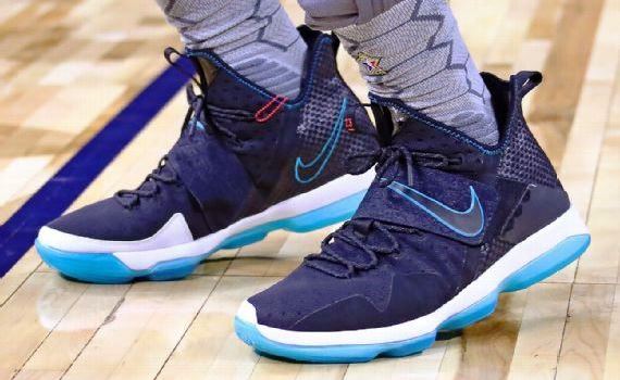 sepatu james lebron