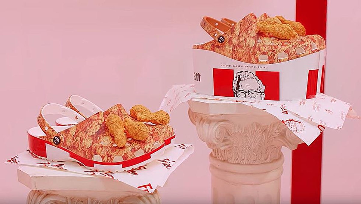 KFC Crocs  Buat Sandal  Bertema Ayam Goreng mainbasket com