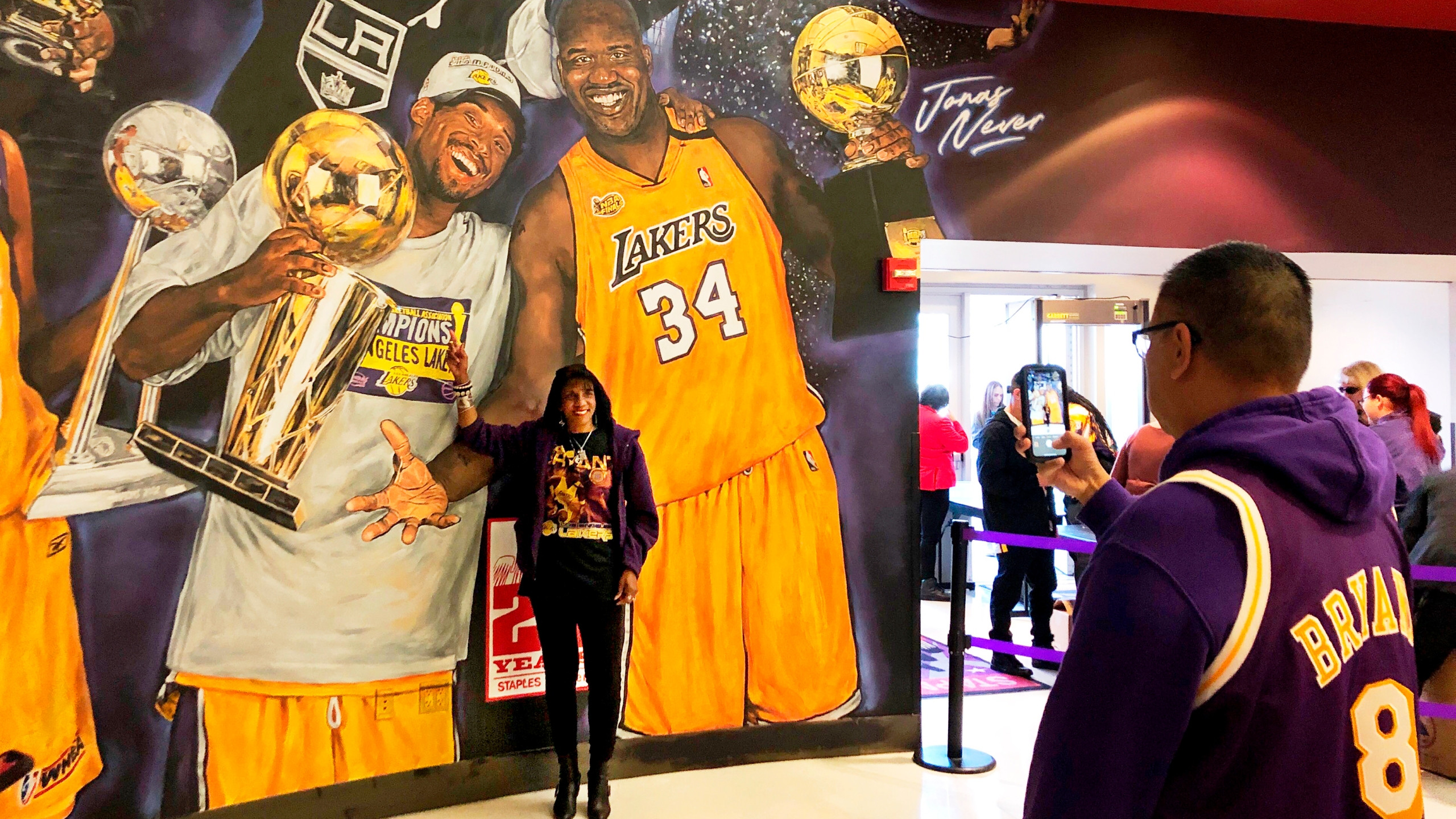 Shaquille O'Neal Dukung Pergantian Nama Staples Center