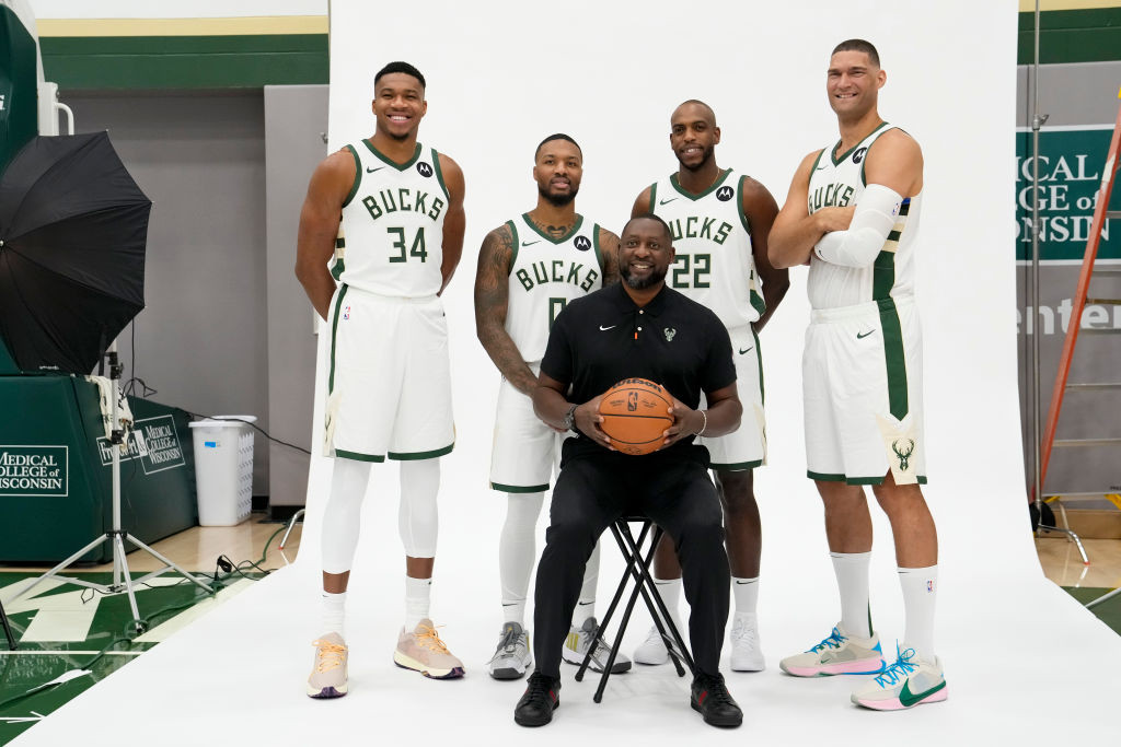 Milwaukee Bucks Giannis Antetokounmpo Damian Lillard Khris Middleton NBA 2023