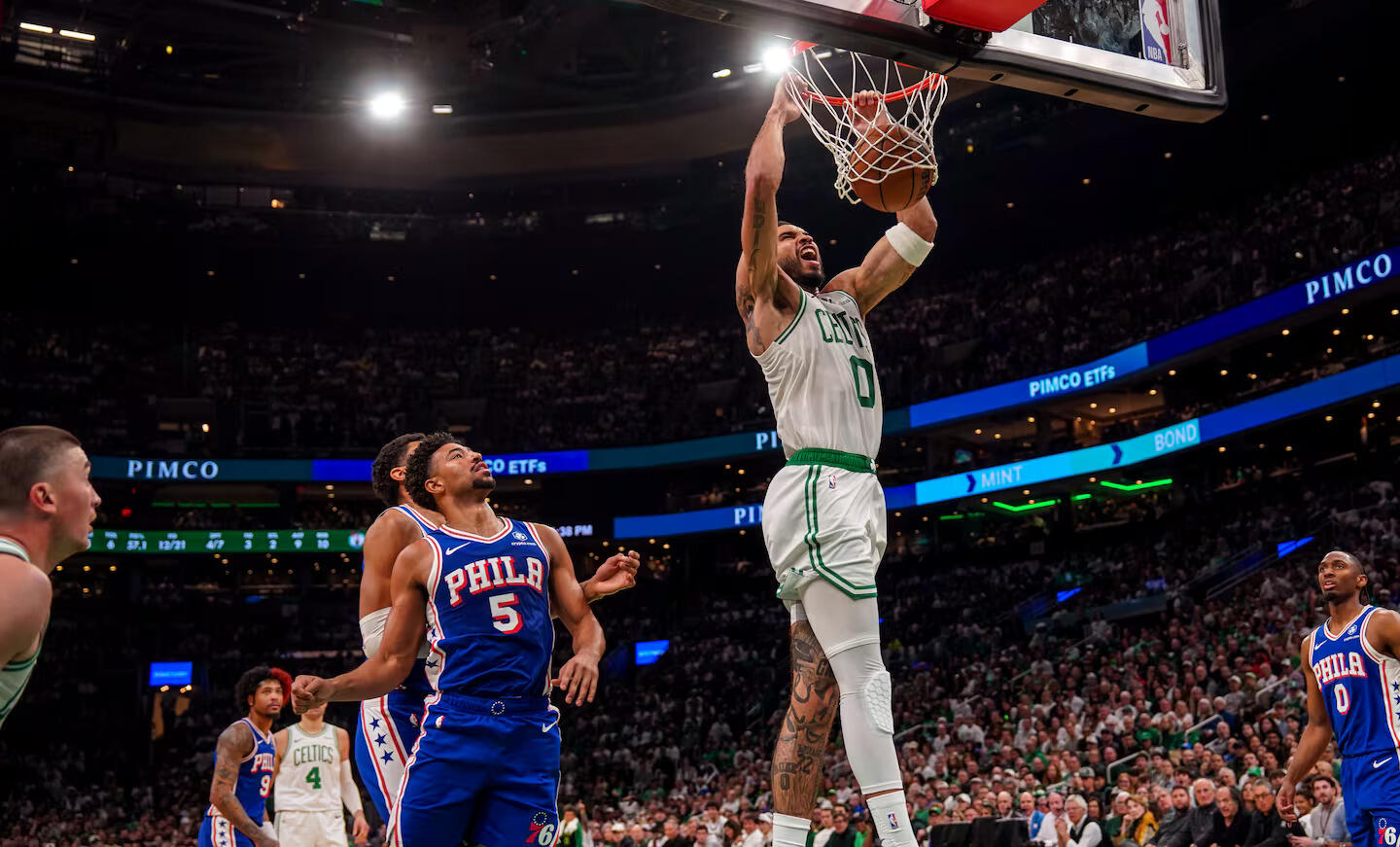 Jayson Tatum Tampil Gemilang Bawa Celtics Menang Telak atas 76ers di Gim 1 Playoff