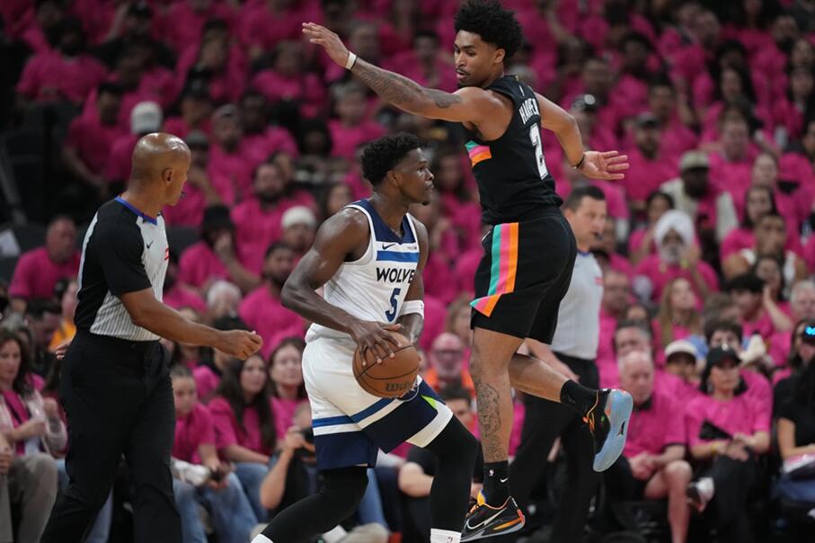 Timberwolves Kalahkan Spurs 104-102 Meski Wembanyama Tampil Gemilang di Gim 1
