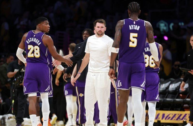 Luka Doncic Frustasi dengan Cedera, JJ Redick Tegaskan Kembalinya Tanpa Batas Waktu